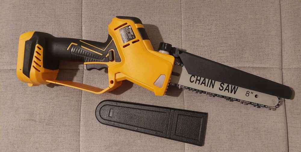 Piła łańcuchowa akumulatorowa DeWalt 8 cali