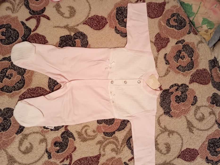 Детские наборы в идеальном состоянии от 0-4