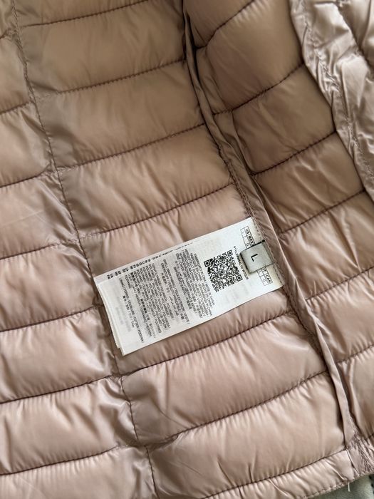 Жіноча весняна куртка Guess