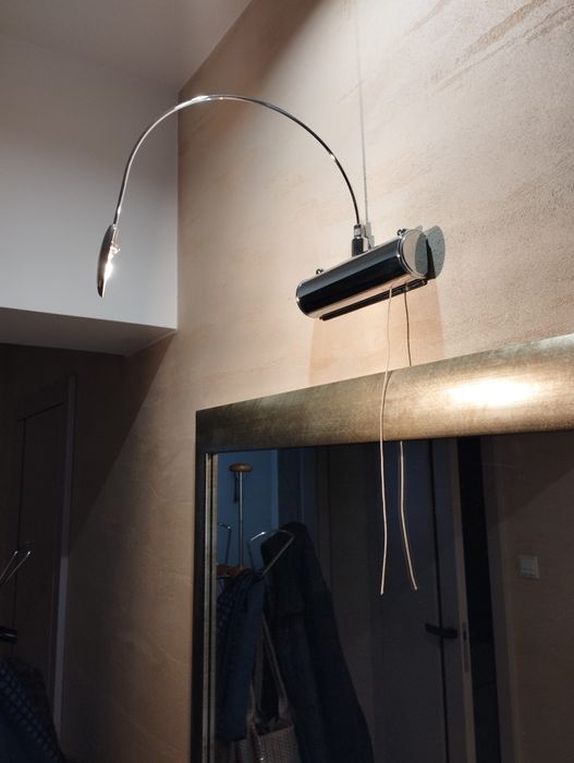 Kinkiet nad obraz lustro