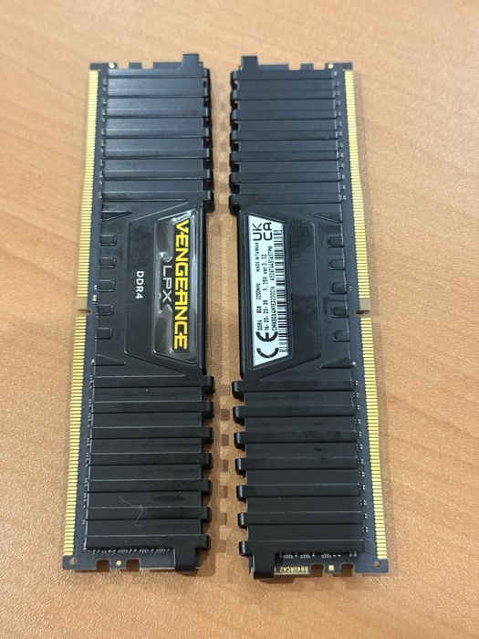 Memoria DDR4 16GB (2 modulos 8gb)