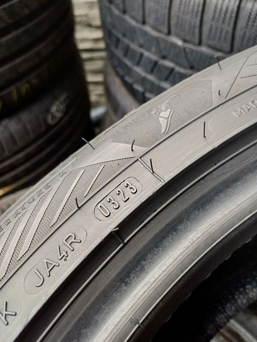 215/50/18 Sprzedam parę opon letnich Goodyear