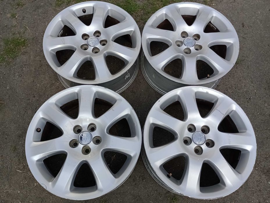 Alufelgi 17 cali 5x100 TOYOTA Avensis Corolla Verso i inne