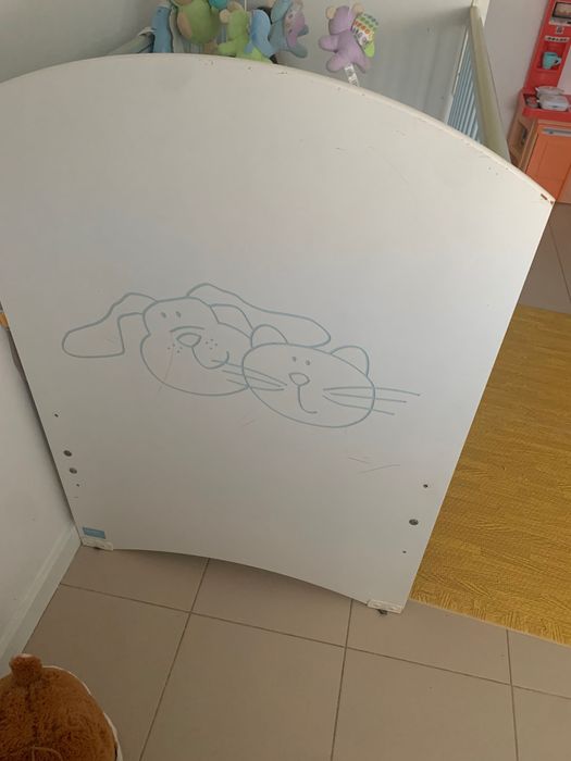 Berço com colchão