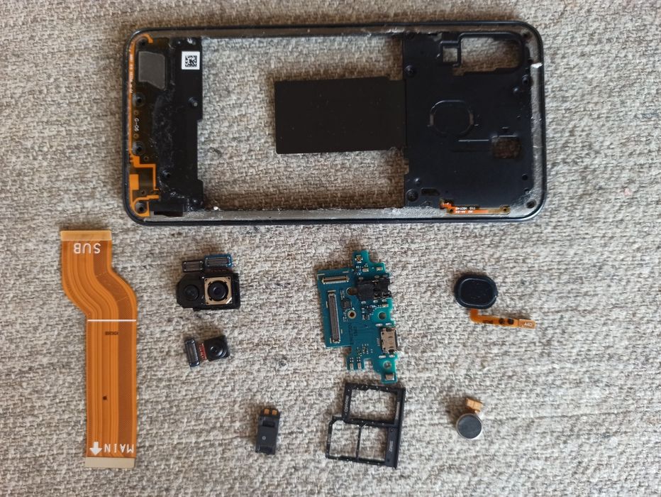 Czesci do samsung Galaxy a40