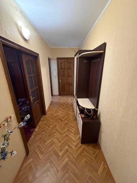 Продам 3-х комн. квартиру, р-н Центр