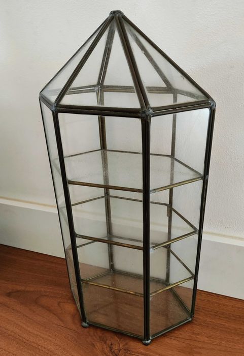 4 Armários / estantes vintage em ferro e vidro