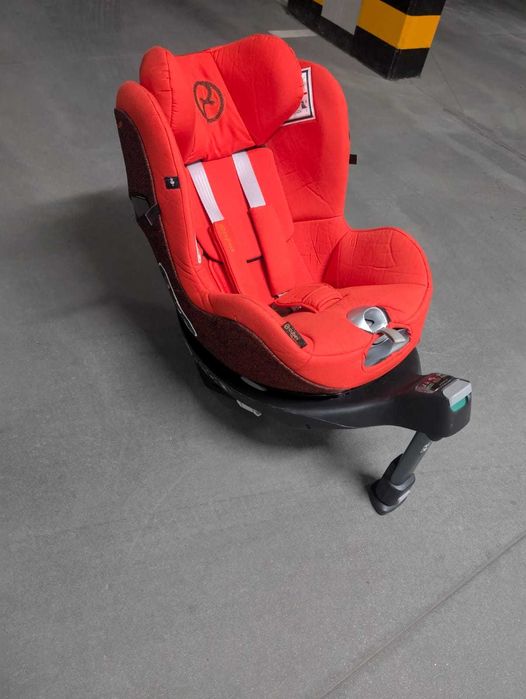 Fotelik Cybex Sirona Z z obrotową bazą