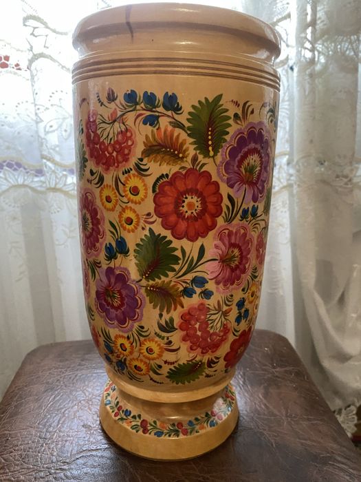 Ваза деревянная петриковская роспись