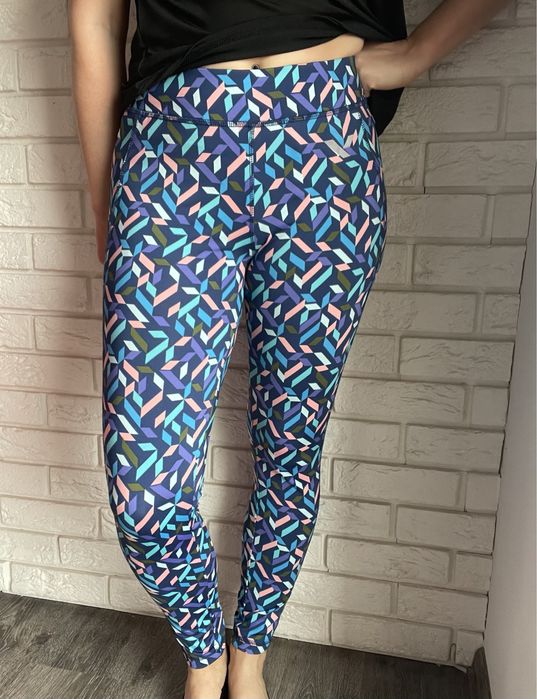 Sportowe legginsy M na trening jogę siłownię do biegania