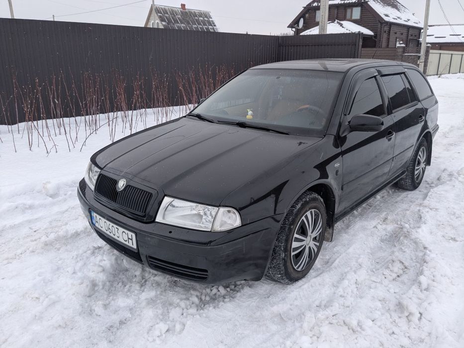 Skoda Oktavia Tour 1.8 турбо 20v бензин