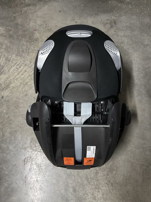 Ovos Cybex Cloud T i-Size Como Novos (Sem Base)