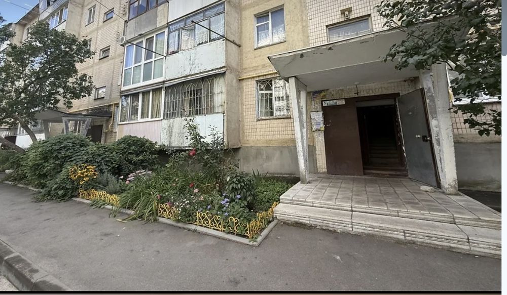 Продаж 2 кім квартири Юності