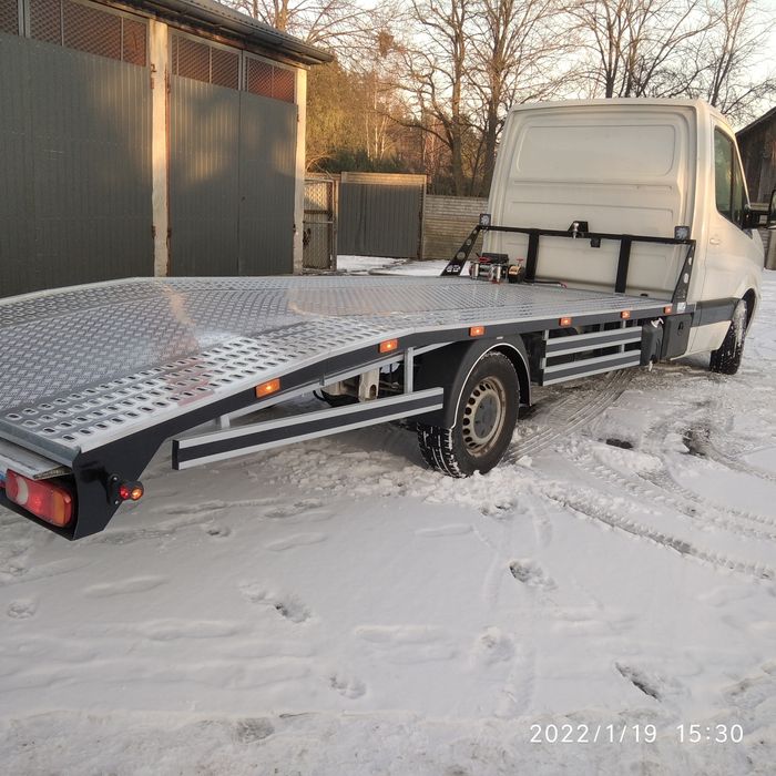 Zabudowa Platforma najazdowa auto laweta  Producent