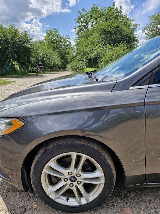 Кузовні запчастини Ford Fusion 2018 рестайл Код фарби J7 сірий