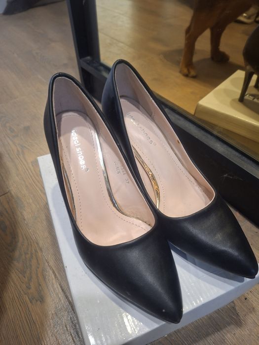 Buty  szpilki dezee 37 czarne