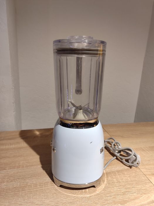 Блендер Smeg BLF03WHEU