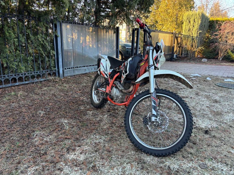 Єндуро Мотоцикл Kayo t2