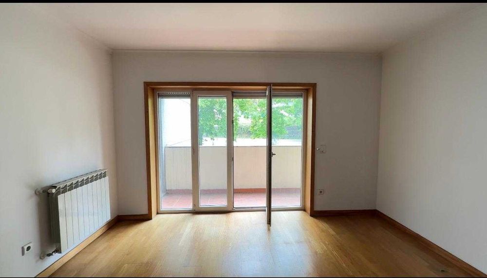 Apartamento T2 para Arrendamento | Guimarães