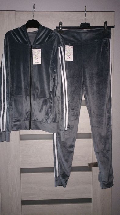 Dres welurowy damskie