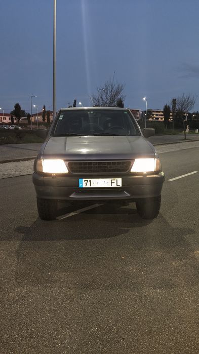 Opel Frontera 2.8