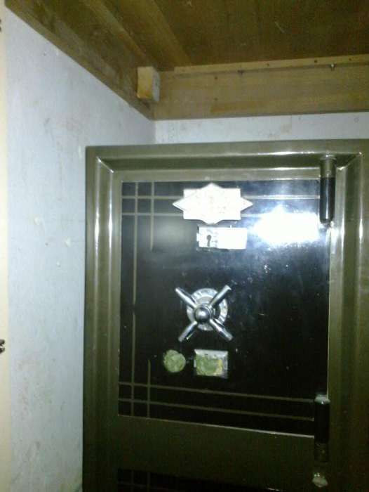 продам или поменяю сейф производство турция