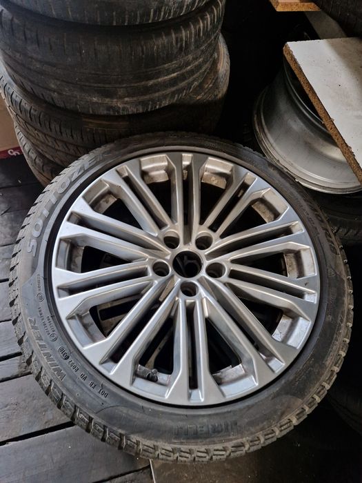Oryginalne Koła Audi A4 S4 S-line 8W 245/40R18 Pirelli zima