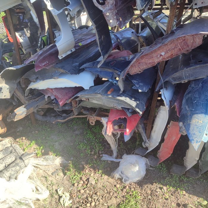 Крила передні до різних авто