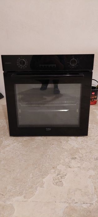 Sprzedam Piekarnik :)