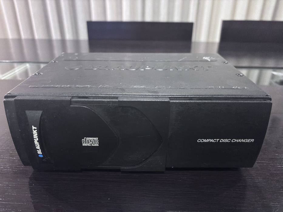 Carregador de CDs Blaupunkt para Automóvel
