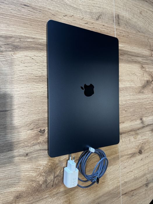 MacBook Air 15 M2 8GB 256GB Midnight | Stan idealny | 96% baterii