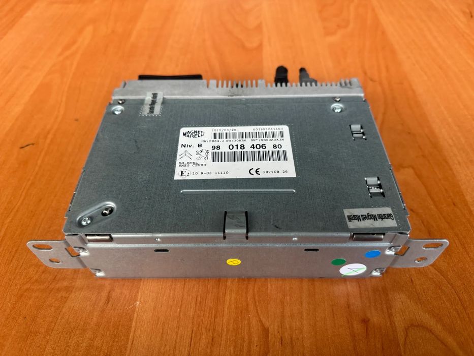 Radio Peugeot 208 9801840680