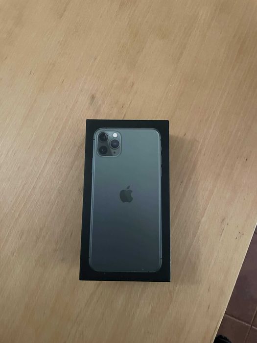 Iphone 11 Pro Max 64GB em cor midnight