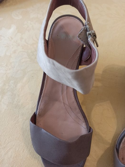 Sandalias CAMPER sola borracha confortáveis novas 39