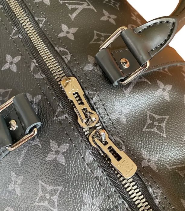 Mala de Viagem Louis Vuitton Keepall Bandoulière - Monogram Eclipse