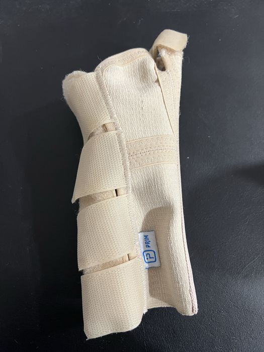 Tala imobilizadora punho e polegar Esquerdo