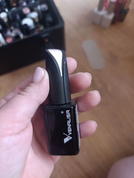 Lakier hybrydowy Venalisa kolor śmietankowy cream 15ml