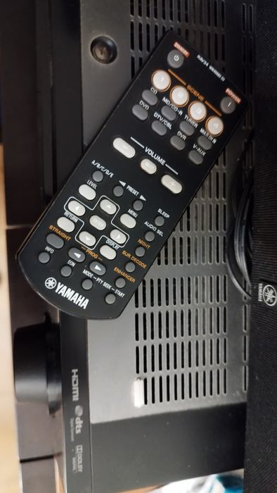 Sistema de som surround 5.1 Yamaha RX-V365