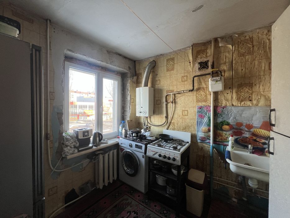 Продаж 2 кімн. Металургів 23, напроти Фокстроту.