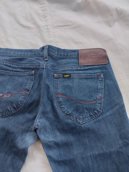 Spodnie dżinsowe lee w bardzo dobrym stanie.Polecam