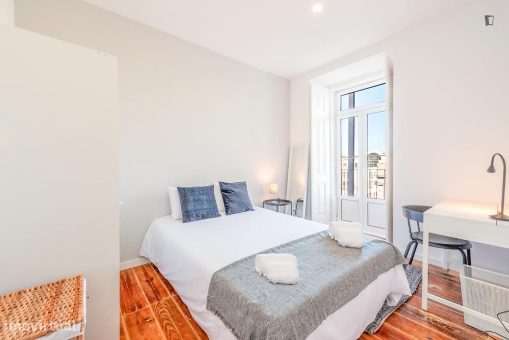 Quarto - localizado em Mouraria Lisbon