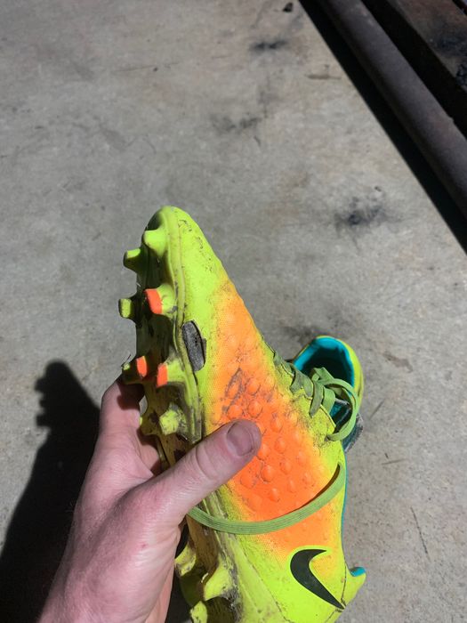 Nike Magista Onda II FG 41
Adidas nemesis 39