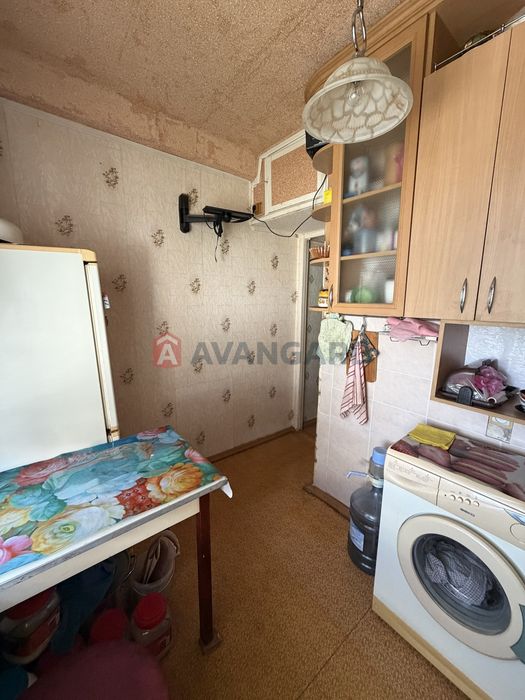 Продам 2-х кімнатну квартиру.