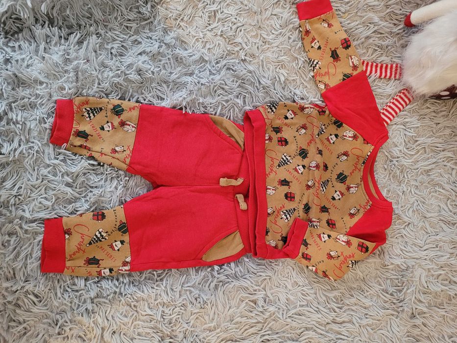 Ubranka świąteczne rozmiar 74