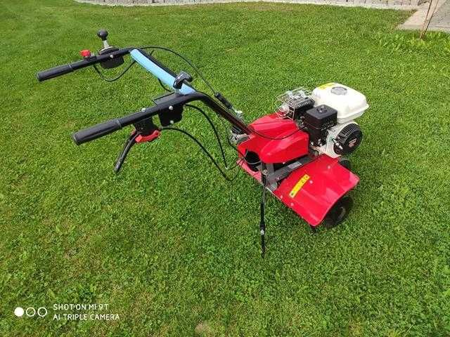 Mała glebogryzarka Honda FG320,  - wynajem, tanio !