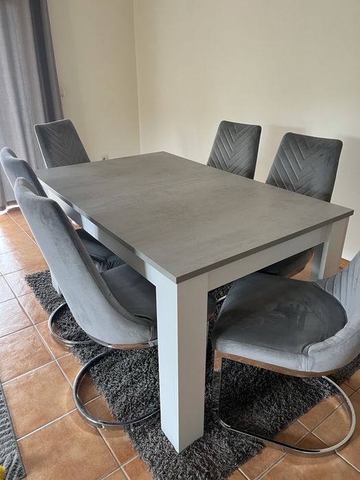Mesa de jantar extensível