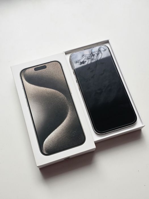 Smartphone Iphone 15 Pro 256 GB (Nowy stan)