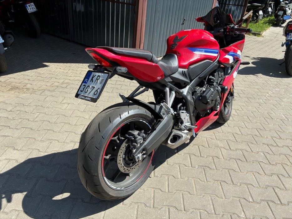 Honda cbr650r e-clutch