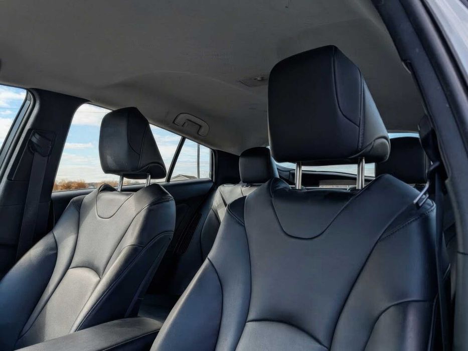 Toyota Prius Prime      2019