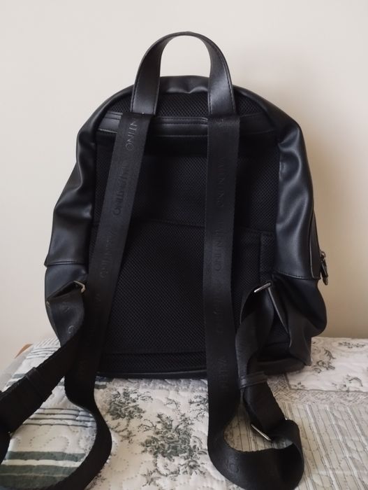 Vendo mochila de luxo Valentino